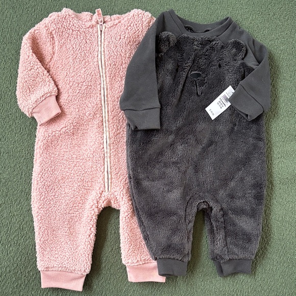 GAP Other - Bundle of 2 Winter Cozy Pink and Gray Baby 3-6 Months One Pieces